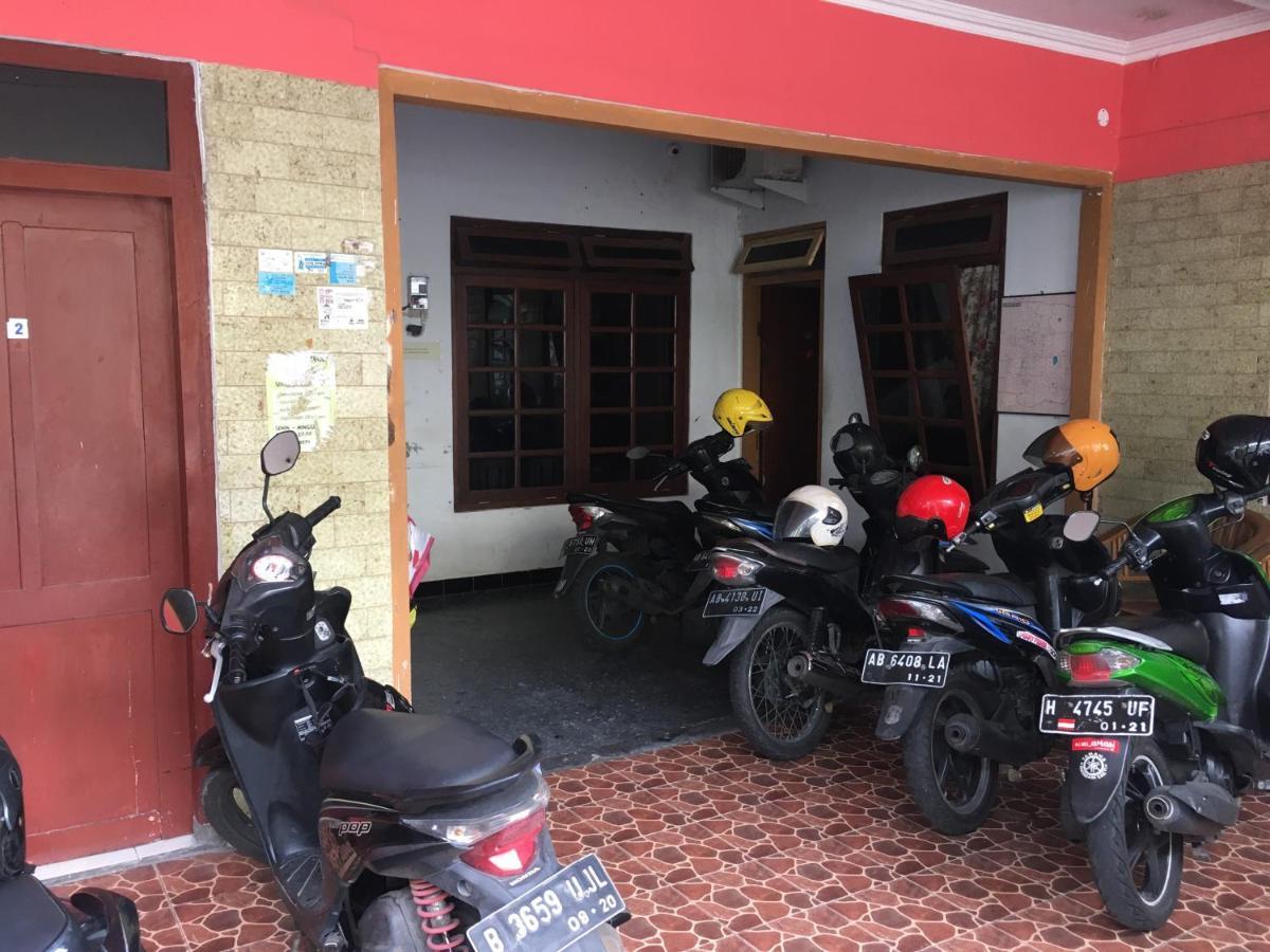 Destiny House Hotel Yogyakarta Exterior photo